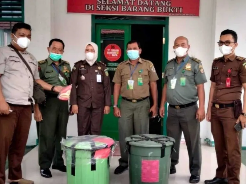 Dua Ember Kulit Harimau Diserahkan ke BKSDA Bengkulu