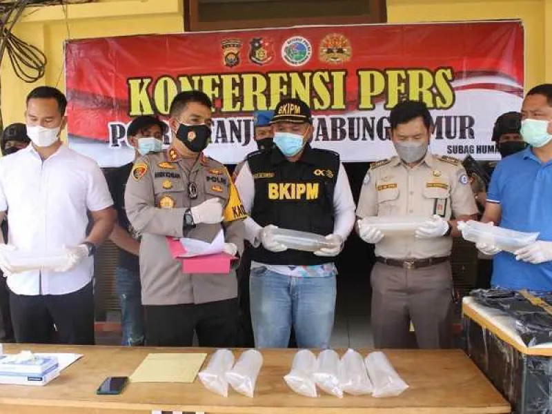 Ketahuan Selundupkan Benih Lobster Senilai Rp 5,8 Miliar, Pelaku Kabur