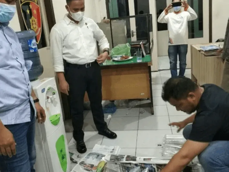 Polisi Amankan 3 Pelaku Penyelundupan Benih Lobster di Riau